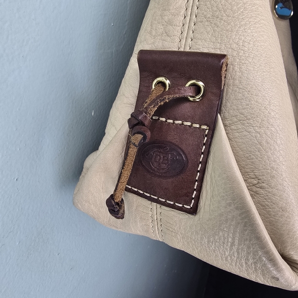 Dooney &handles! Hobo Cream Leather Hand or Shoulder Purse Adjustable Strap - Picture 8 of 15